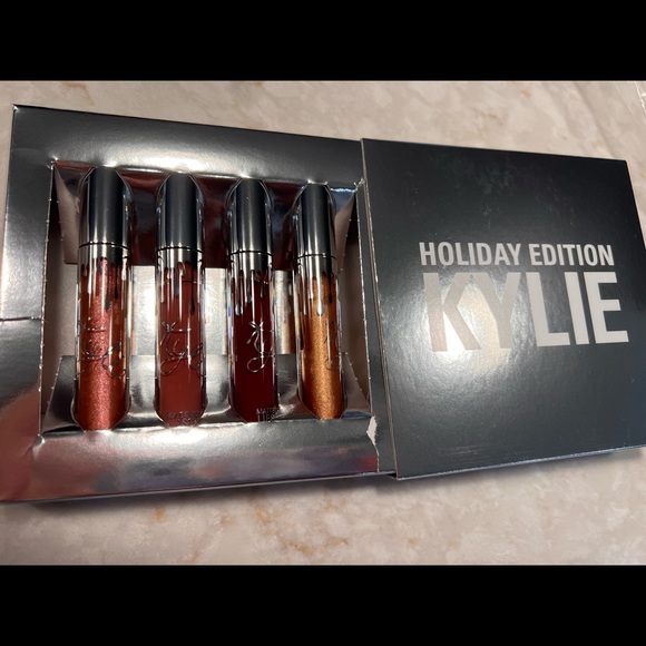 Kylie liquid lipsticks set - Picture 4 of 4